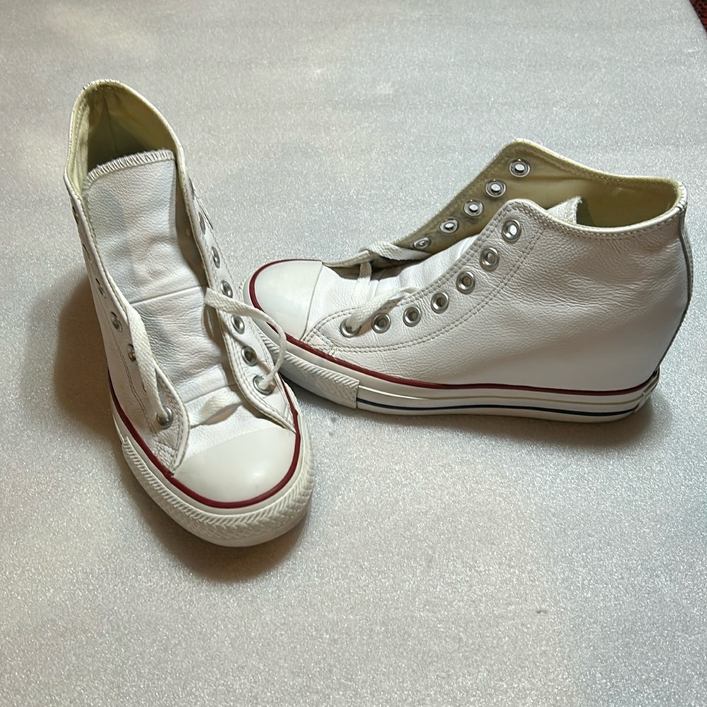 Converse All Star leather wedge platform sneakers size 8